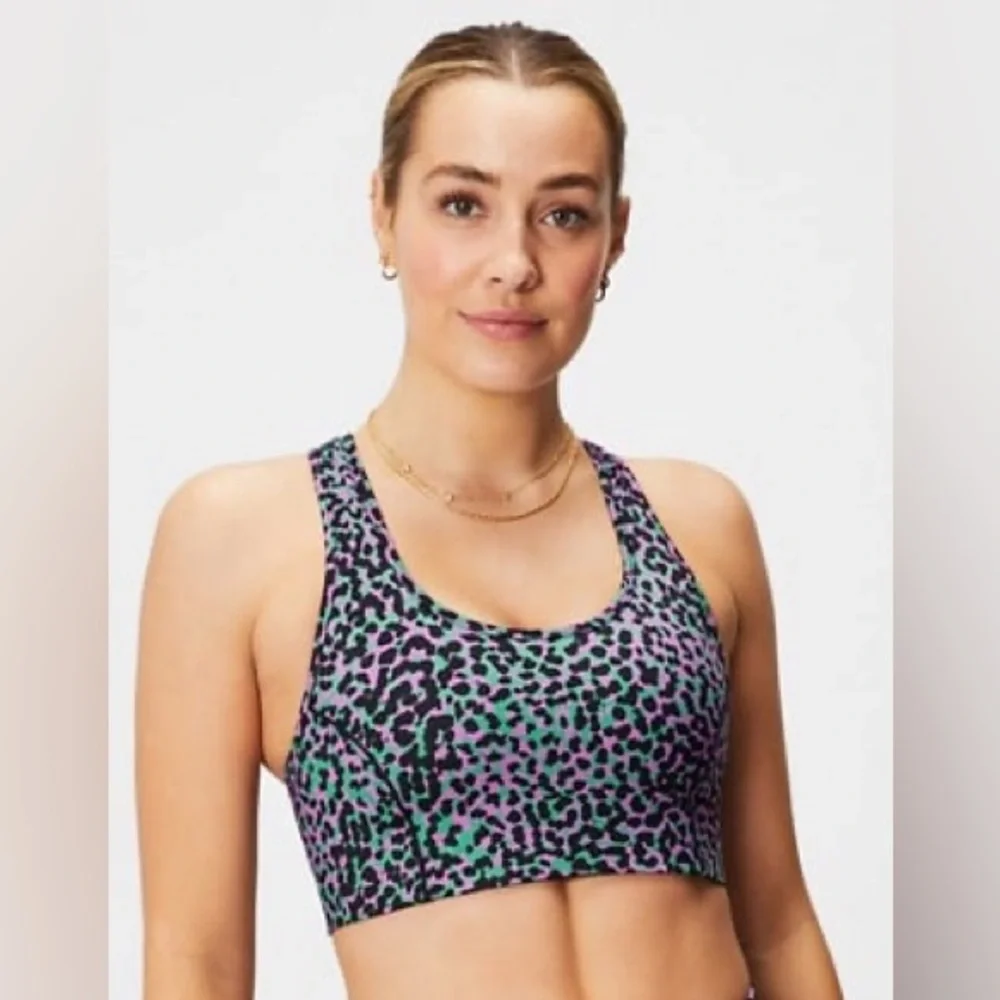 🏃🏻‍♀️2/$40 Fabletics On-the-Go Sports Bra - Picture 3 of 10